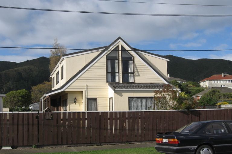 Photo of property in 1 Hill Grove, Naenae, Lower Hutt, 5011
