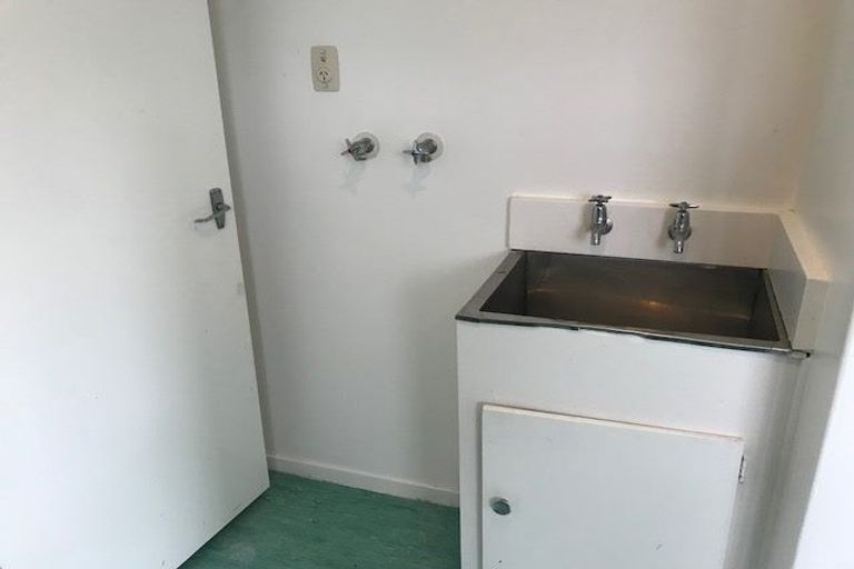 Photo of property in 2/47 Kiln Street, Silverstream, Upper Hutt, 5019