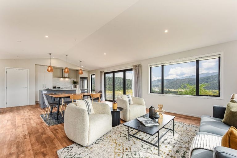 Photo of property in 34 Pineview Way, Motueka, 7196