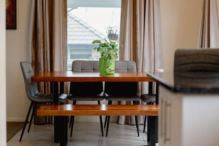 Photo of property in 67 Eugenia Rise, Totara Heights, Auckland, 2105