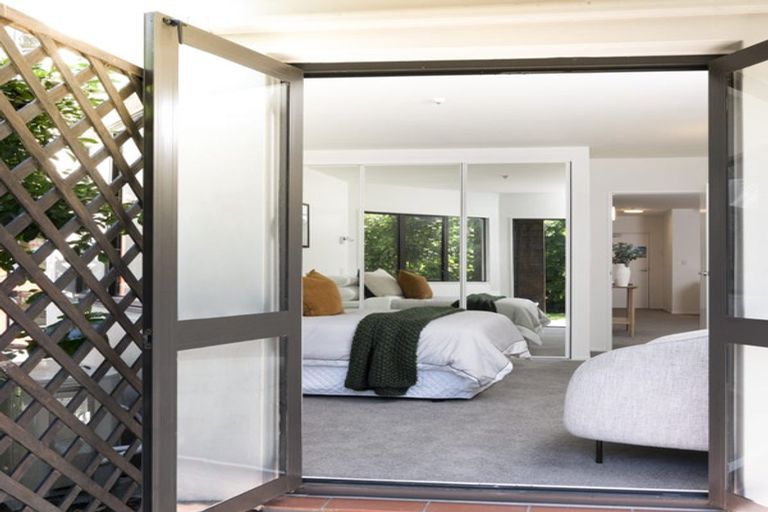 Photo of property in Norfolk Apartments, 7 Ramsgate Terrace, Mairangi Bay, Auckland, 0630