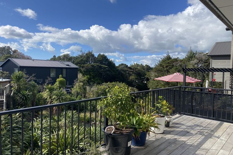 Photo of property in 11/31 Verbena Road, Birkdale, Auckland, 0626