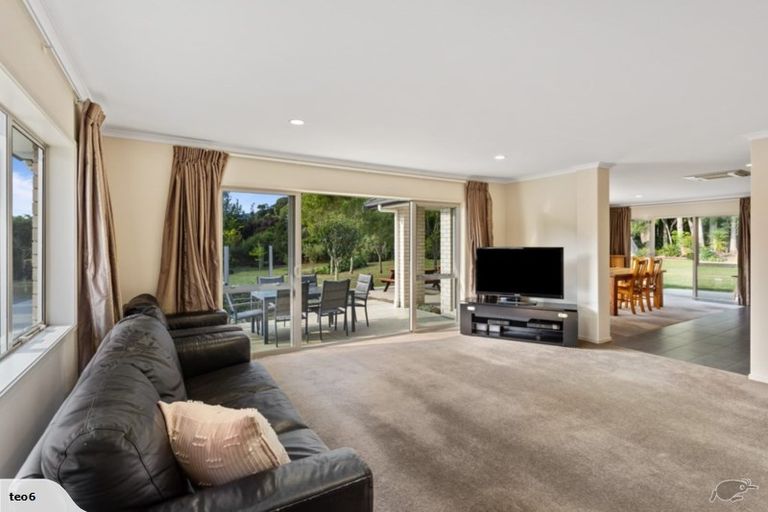 Photo of property in 80 Old Barn Road, Opaheke, Papakura, 2584