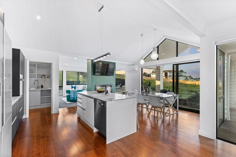Photo of property in 72 Vaughans Road, Long Bay, Albany, 0792