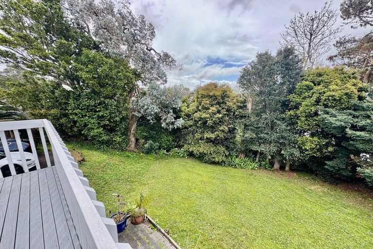 Photo of property in 61 Waimumu Road, Massey, Auckland, 0614