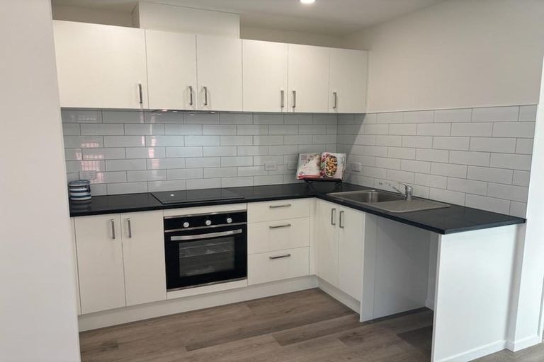 Photo of property in 35b Edmund Hillary Avenue, Papakura, 2110