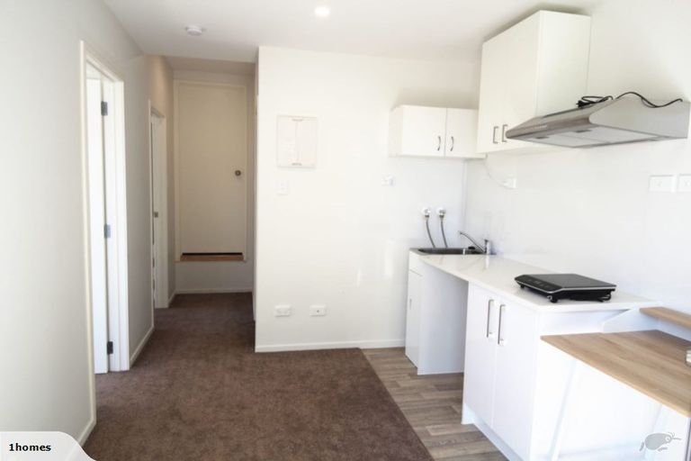 Photo of property in 471 East Coast Road, Murrays Bay, Auckland, 0630