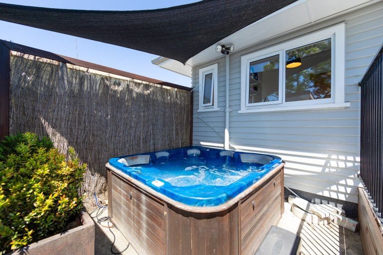 Photo of property in 4 Wycliffe Street, Onekawa, Napier, 4110