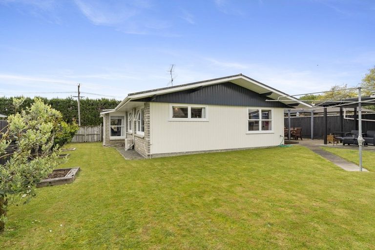 Photo of property in 15 Waitohu Valley Road, Otaki, 5512