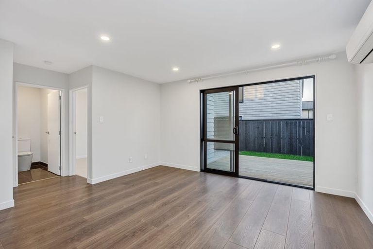Photo of property in 6 Alexander French Close, Silverdale, 0932