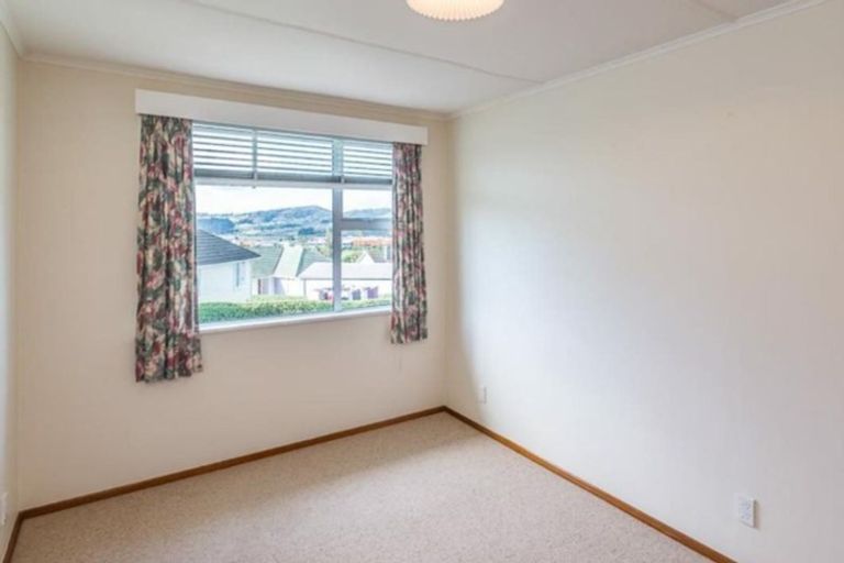 Photo of property in 76 Kotuku Street, Elsdon, Porirua, 5022
