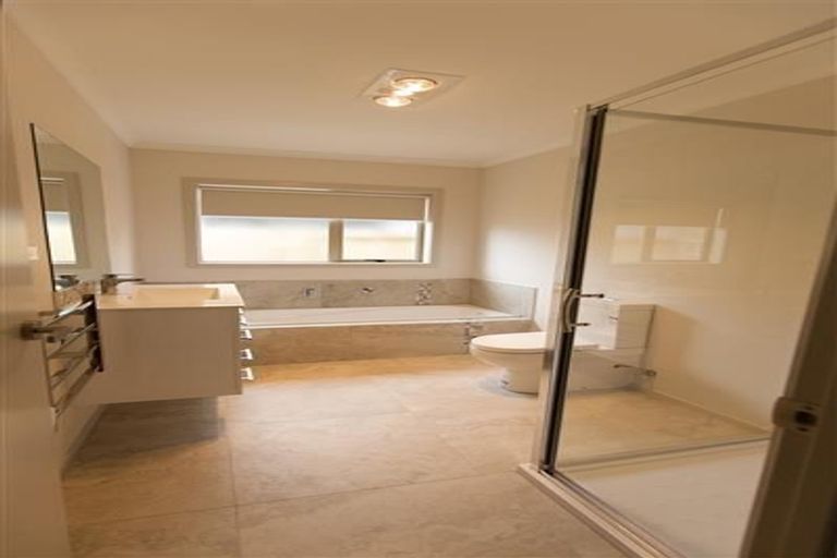 Photo of property in 1 Charlotte Crescent, Dinsdale, Hamilton, 3204