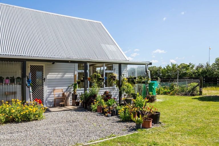 Photo of property in 95 Lake Ferry Road, Lake Ferry, Featherston, 5772