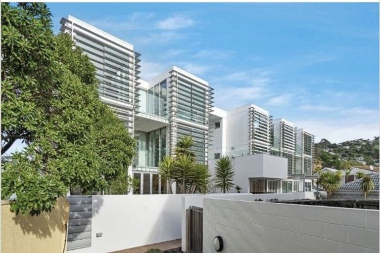 Photo of property in 2/22 Esplanade, Sumner, Christchurch, 8081