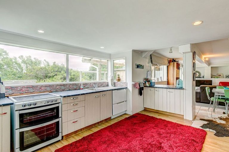 Photo of property in 13 Downes Street, Titahi Bay, Porirua, 5022