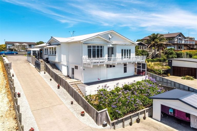 Photo of property in 30 Crispe Road, Clarks Beach, 2122