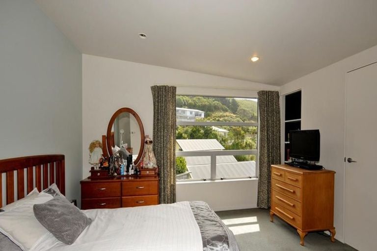 Photo of property in 15b Marjory Close, Broadmeadows, Wellington, 6035