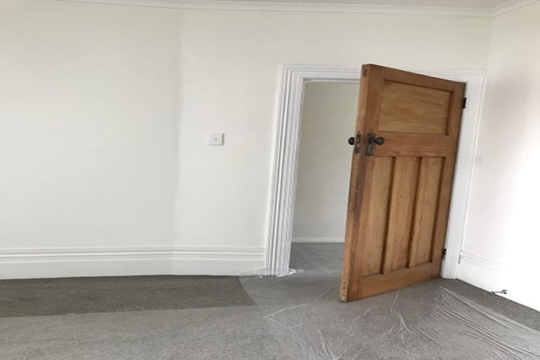 Photo of property in 33 Ellice Street, Mount Victoria, Wellington, 6011