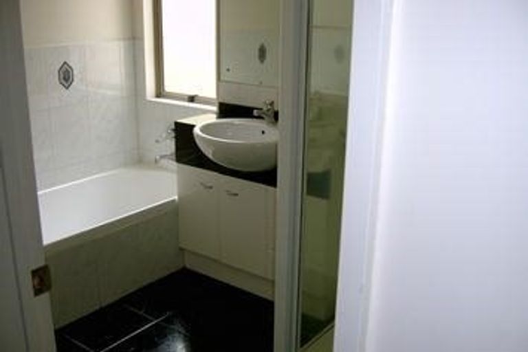 Photo of property in 41a Palliser Lane, Browns Bay, Auckland, 0632