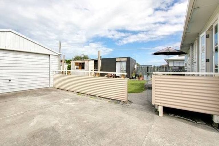 Photo of property in 7 Merton Crescent, Pirimai, Napier, 4112