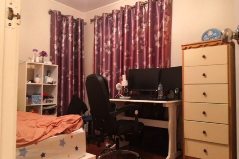 Photo of property in 1 Wisteria Way, Mairangi Bay, Auckland, 0630