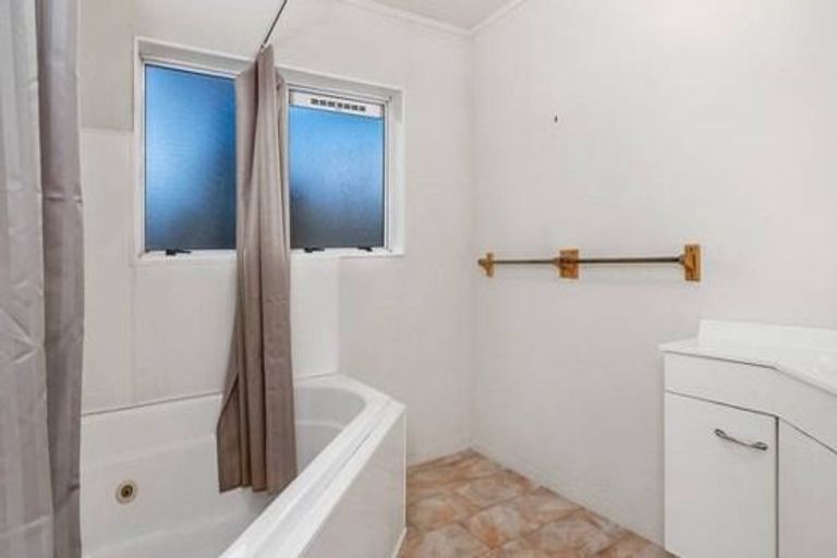 Photo of property in 51a Robinson Avenue, Holdens Bay, Rotorua, 3010