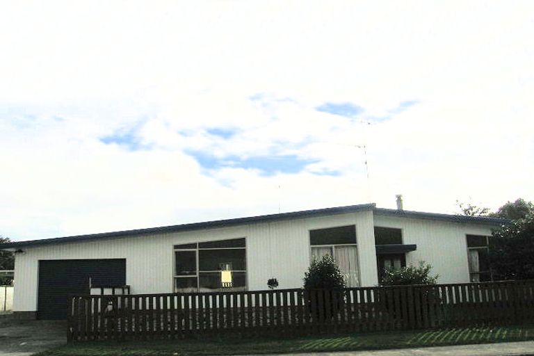 Photo of property in 18 Sunshine Avenue, Paraparaumu, 5032