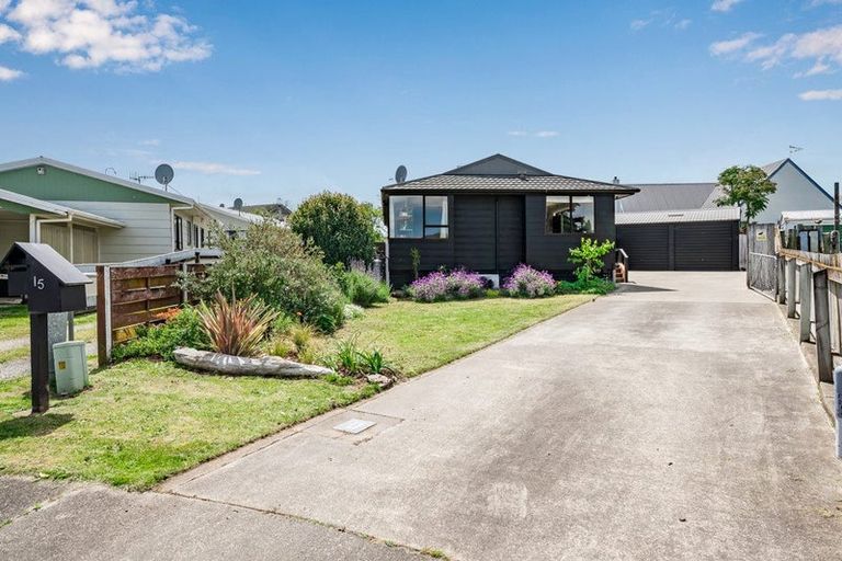 Photo of property in 15 Palmer Court, Paraparaumu, 5032