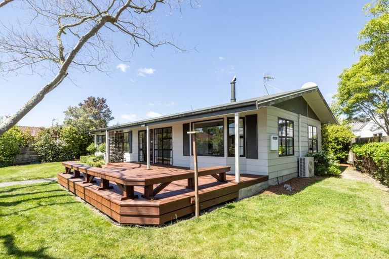 Photo of property in 10 Pomeroy Place, Havelock North, 4130