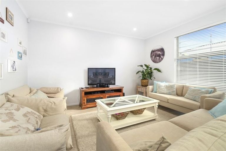 Photo of property in 76 Bomb Point Drive, Hobsonville, Auckland, 0616