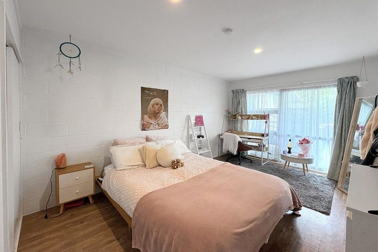 Photo of property in 48 Great North Road, Saint Johns Hill, Whanganui, 4500