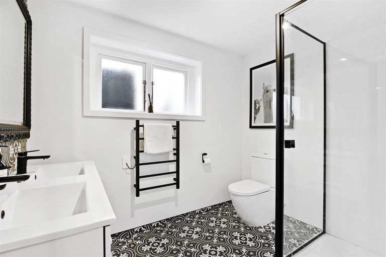 Photo of property in 68 Blighs Road, Strowan, Christchurch, 8052