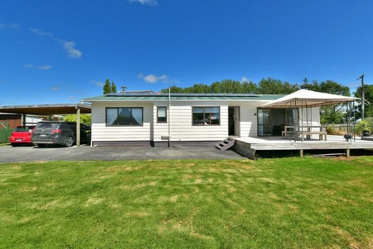 Photo of property in 2/117 Parkhurst Road, Parakai, 0830