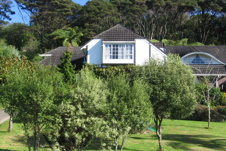 Photo of property in 31 Laingfield Terrace, Laingholm, Auckland, 0604