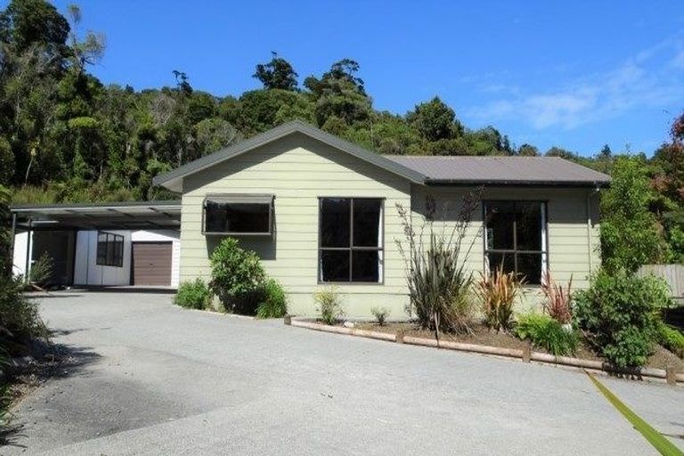 Photo of property in 64 Power Road, Karoro, Greymouth, 7805