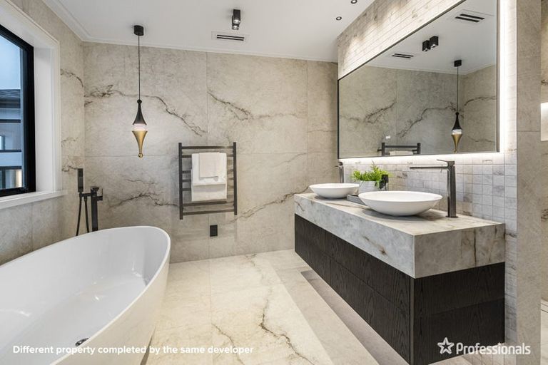 Photo of property in 13 Arawaru Avenue, Wainui, 0992