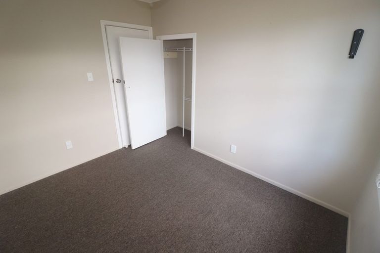 Photo of property in 81 Sturges Road, Henderson, Auckland, 0612