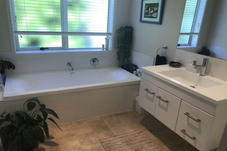 Photo of property in 7 Delta Close, Pyes Pa, Tauranga, 3112