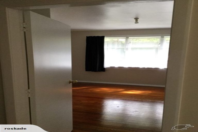 Photo of property in 10/331 Royal Road, Massey, Auckland, 0614