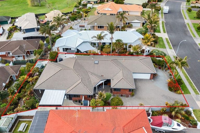 Photo of property in 19 Plateau Heights, Mount Maunganui, 3116