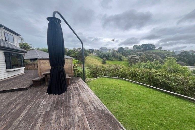 Photo of property in 62 Somerville Road, Shelly Park, Auckland, 2014