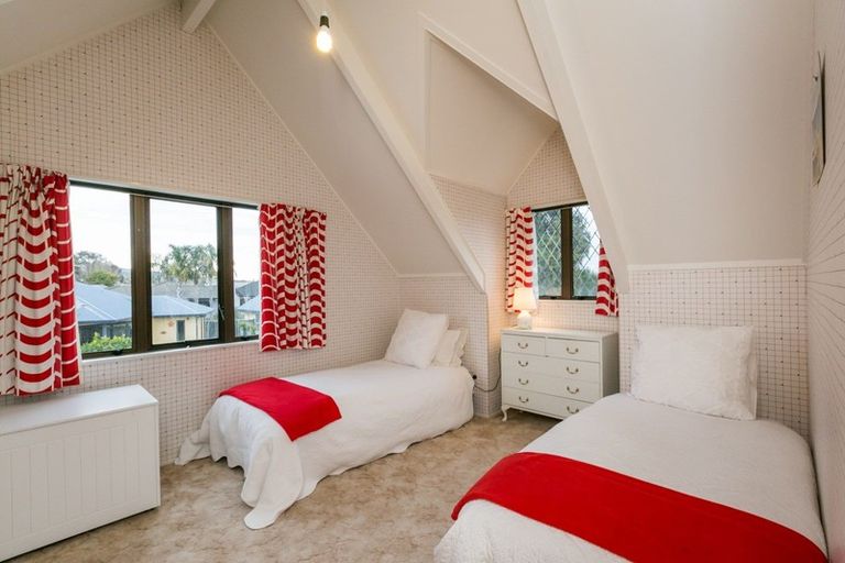 Photo of property in 6a Brookvale Road, Havelock North, 4130