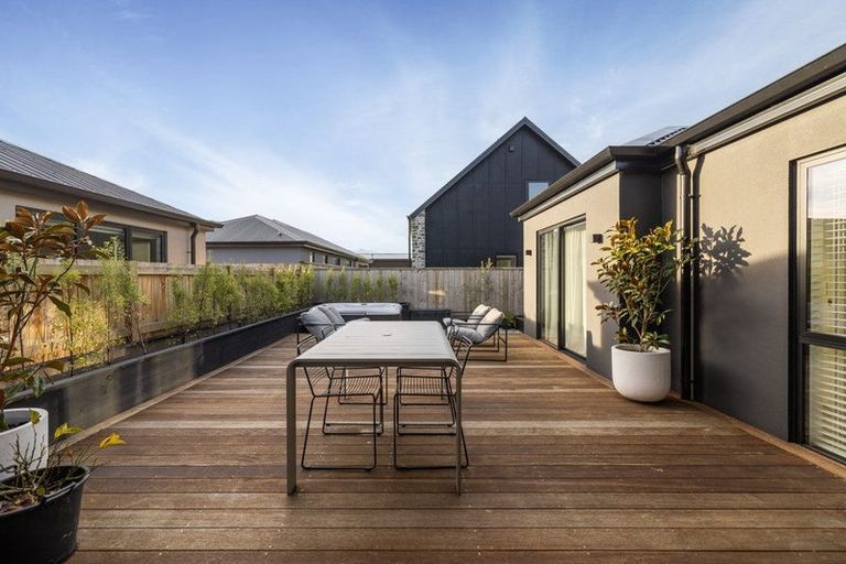 Photo of property in 11 Waterfowl Road, Jacks Point, 9371