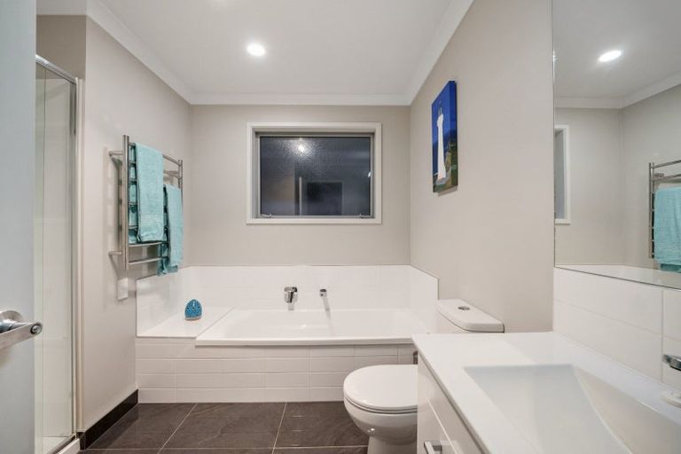 Photo of property in 190 Rowesdale Drive, Ohauiti, Tauranga, 3112