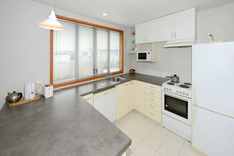 Photo of property in 27 Dunoon Place, Woolston, Christchurch, 8062