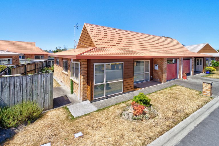 Photo of property in Holdsworth Villas, 67/2 William Donald Drive, Solway, Masterton, 5810