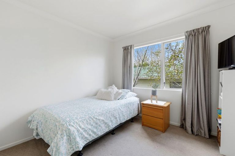 Photo of property in 19 Cabeleigh Drive, Helensville, 0800