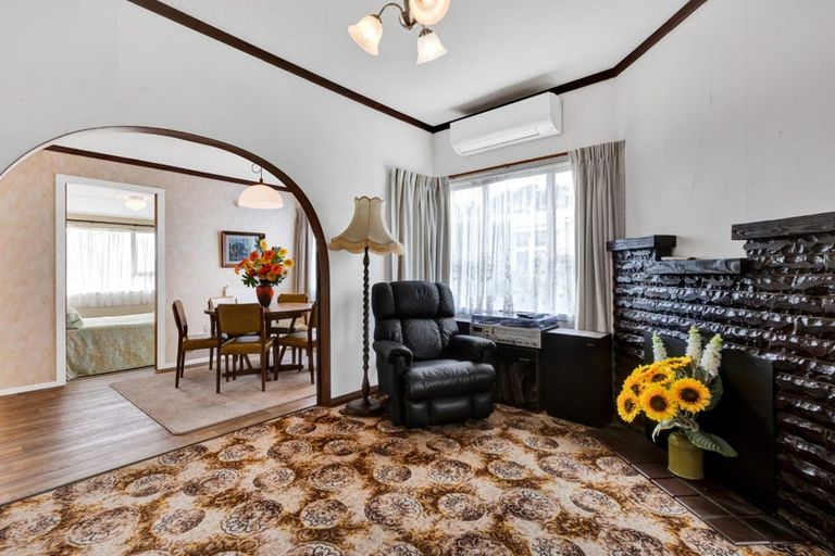 Photo of property in 12 Wicksteed Street, Vogeltown, New Plymouth, 4310