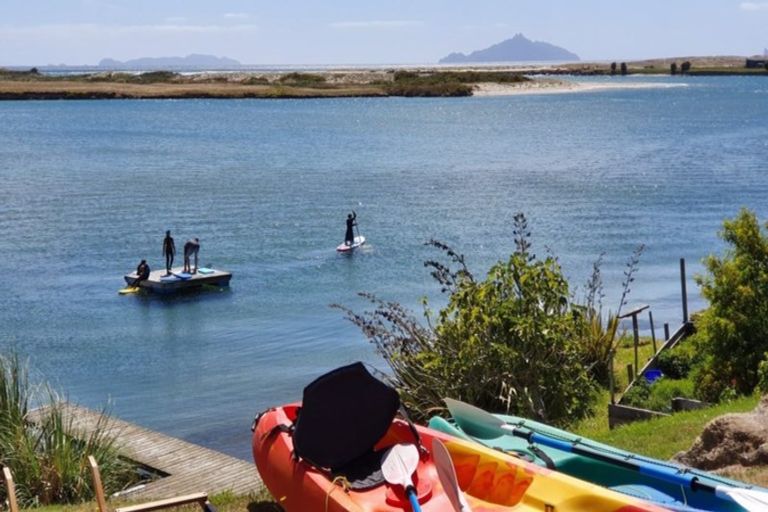 Photo of property in 281 Cove Road, Waipu, 0582