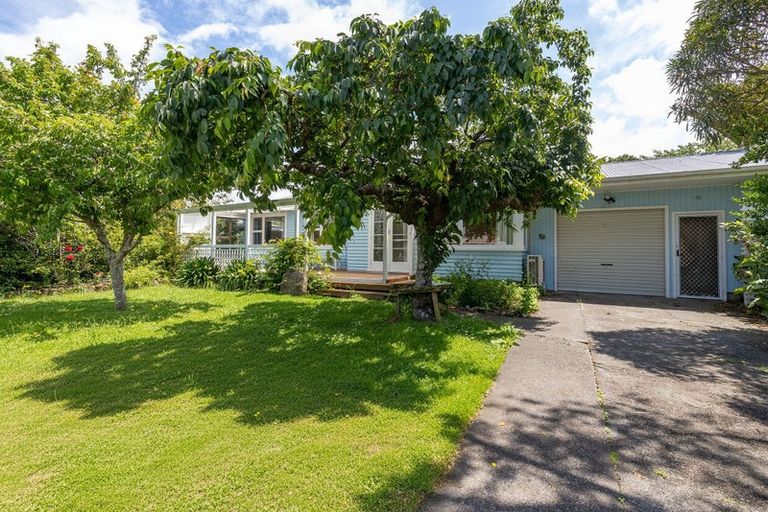 Photo of property in 12 Bethune Street, Featherston, 5710